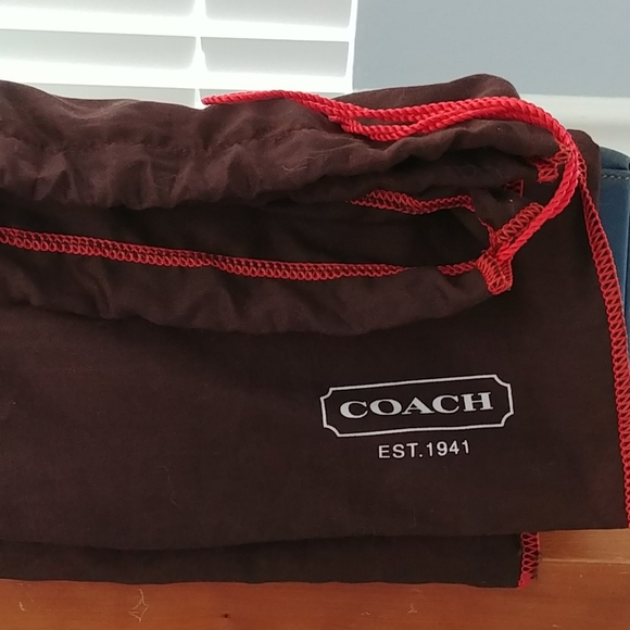 Coach - Picture 11 of 11